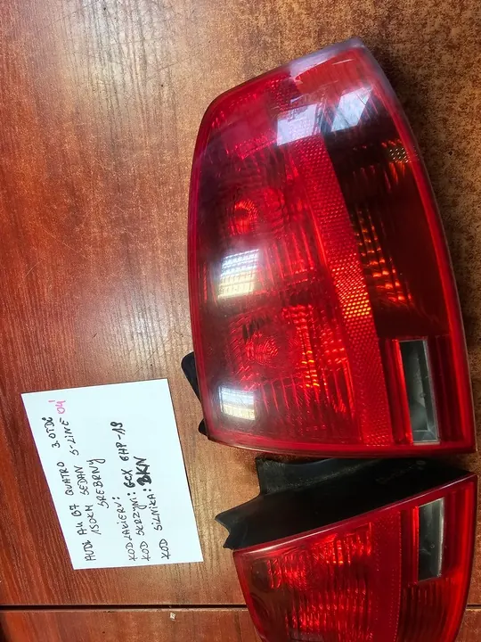 AUDI A4 B7 Sedán Luz Trasera Izquierda 8E5945095 image 2