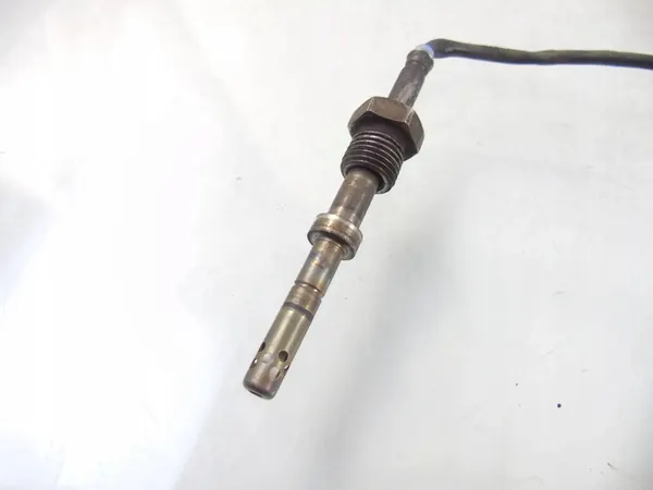 Abgastemperatursensor VW Passat B7 1.6 TDI image 2
