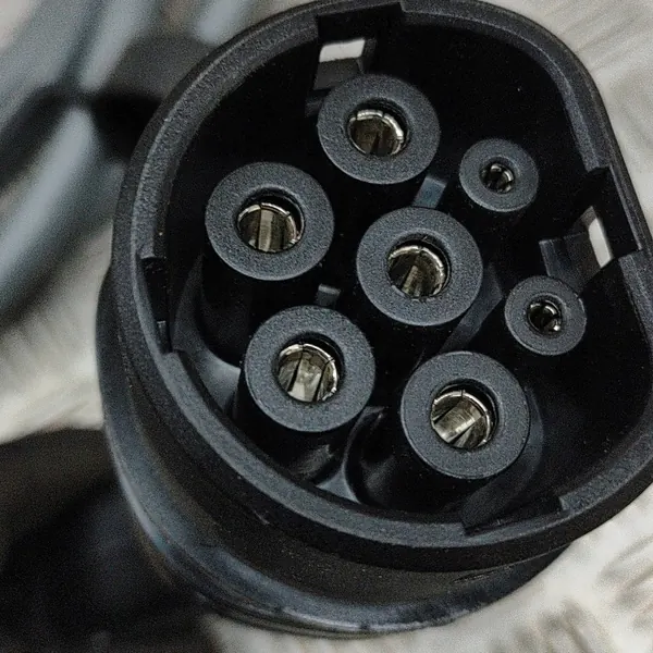 BMW iX (I20) batteriladdkabel 5A0B432 image 5