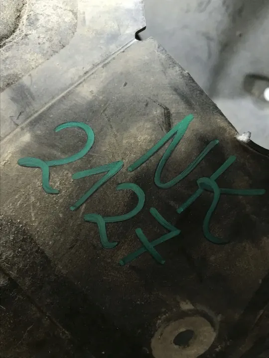 TESLA 3 Front Left Wheel Arch 1081581-00-D image 10