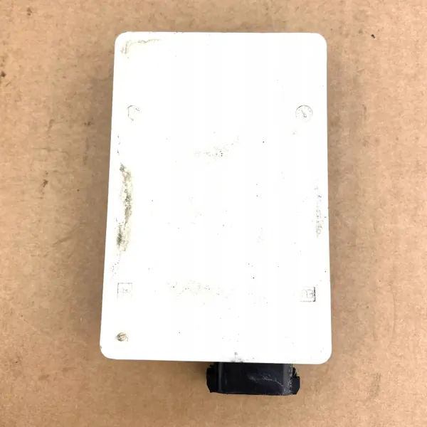 Mercedes A0009052804 radarsensor voor CLA Distronic image 3