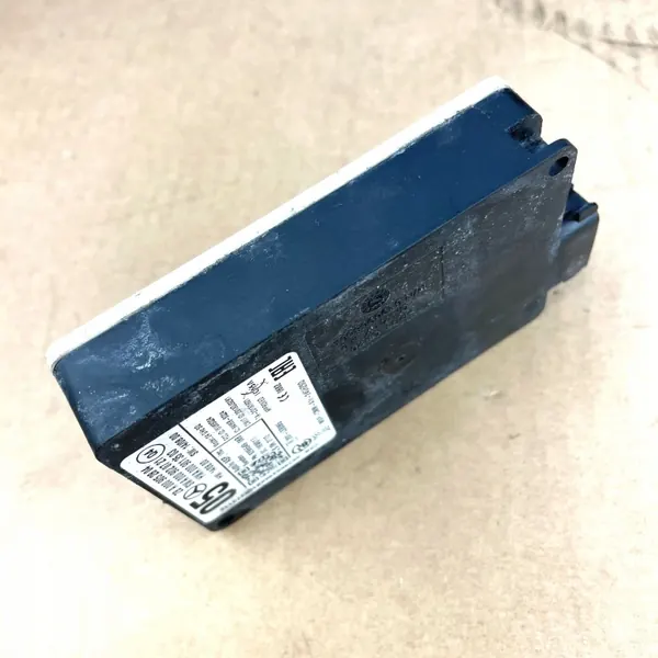 Mercedes A0009052804 radarsensor voor CLA Distronic image 7
