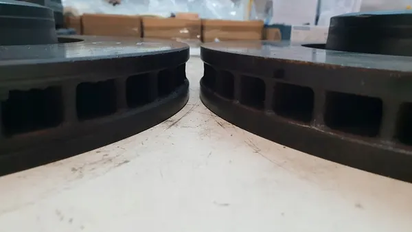 Audi Jarrusarja 350mm Etu 330mm Takana OE 8W0615108AH image 5