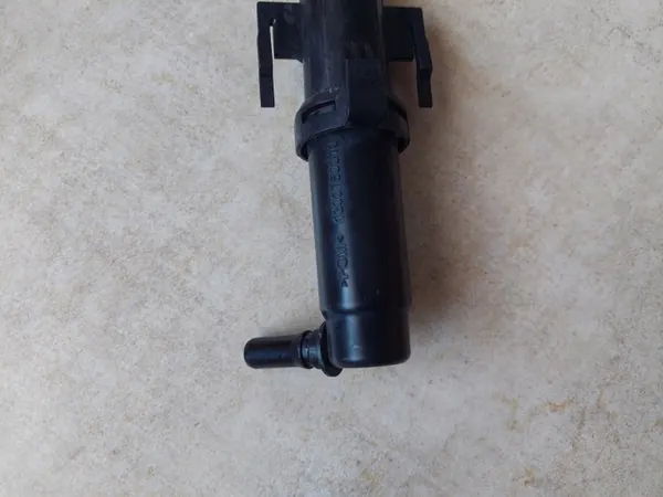 Vasen ajovalopesin OEM 61677377667-8 - BMW 5-sarja image 4