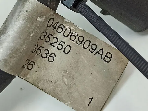 Chrysler 300C 2007 Pakokaasupaineanturi 05149016AA image 4