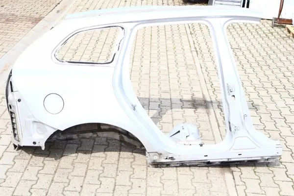 Volvo XC60 I Achter rechter spatbord OEM 1206097237 image 2