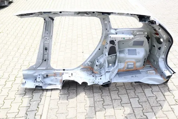 Volvo XC60 I Achter rechter spatbord OEM 1206097237 image 4