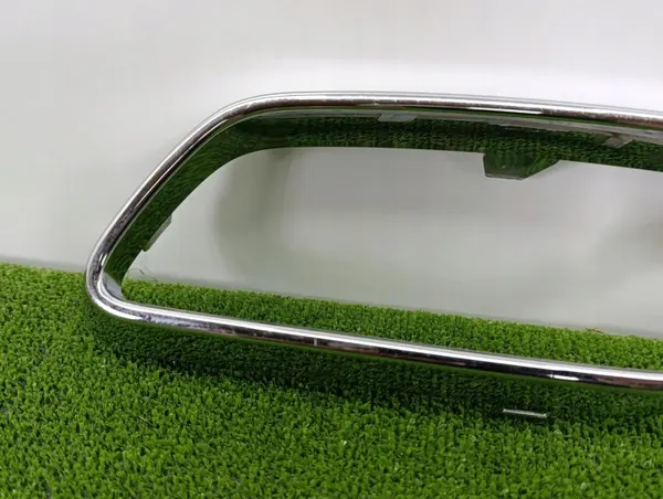 OEM A2068858303 Punta de escape izquierda Mercedes image 3