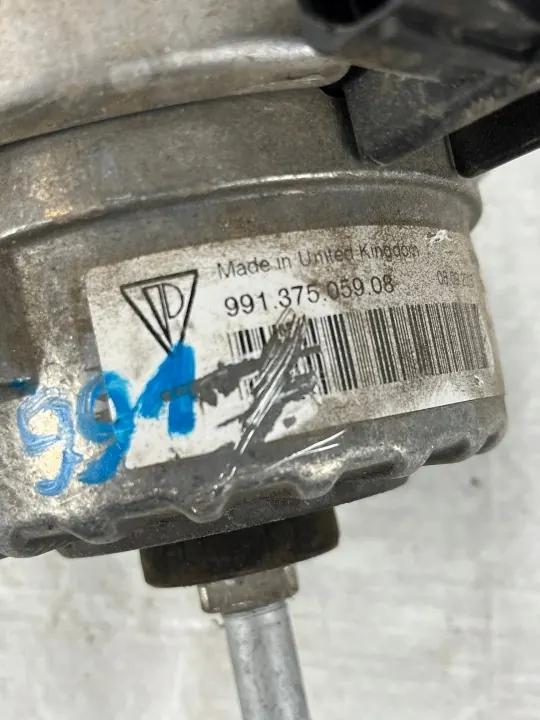 Porsche Moottorin Kiinnike OEM 99137505908 - Käytetty image 5
