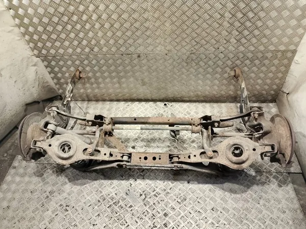 Taka-Akselipalkki OEM Ford Focus MK2 1.8 TDCI image 10