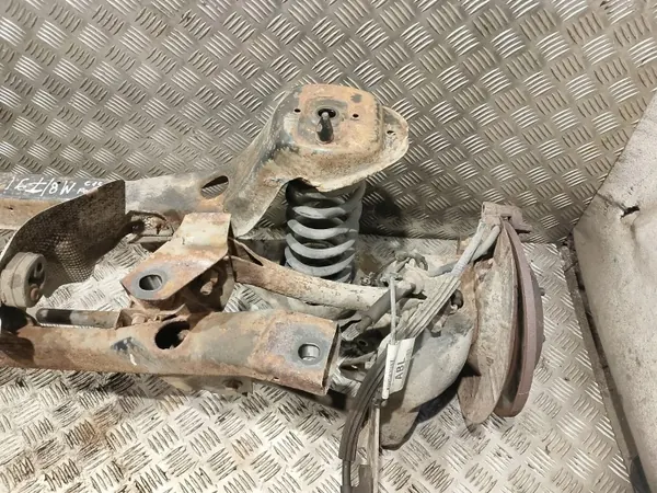 Taka-Akselipalkki OEM Ford Focus MK2 1.8 TDCI image 4