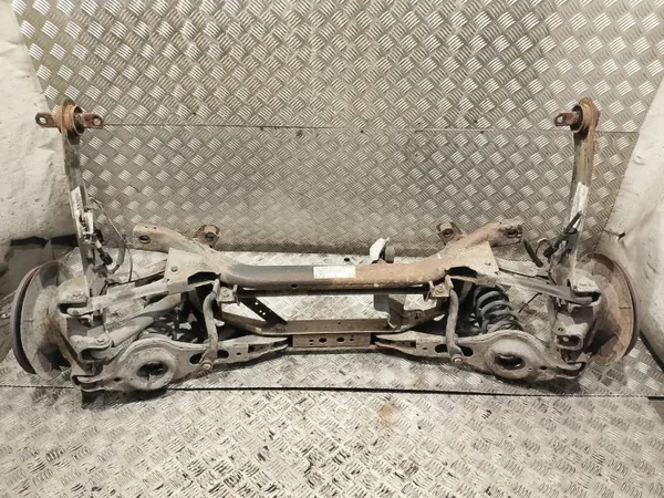 Taka-Akselipalkki OEM Ford Focus MK2 1.8 TDCI image 6
