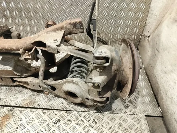 Taka-Akselipalkki OEM Ford Focus MK2 1.8 TDCI image 8