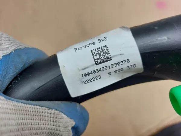 Bränsleintag OEM 992201106F för Porsche Carrera 992 image 4