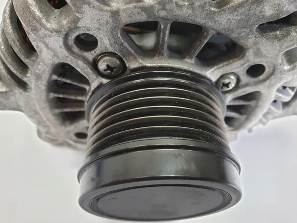 Subaru Levorg 1.6 T Vaihtovirtageneraattori 23700AA921 image 4