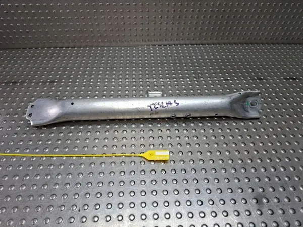 Bracelete dianteiro esquerdo OEM S25165938 Tesla image 2