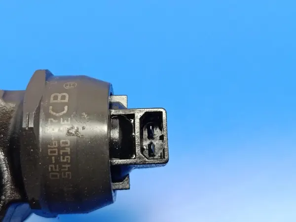 VW Passat B5 1.9TDi 8V 130KM AWX Pump OEM 038130073AR image 3