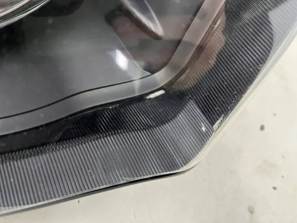 Faros delantero derecho Mitsubishi L200 H4 OEM 8301b462 image 7