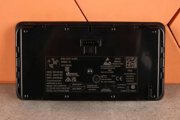 BMW NFC-Lesemodul OEM 5A0D8A8 - Gebraucht image 4
