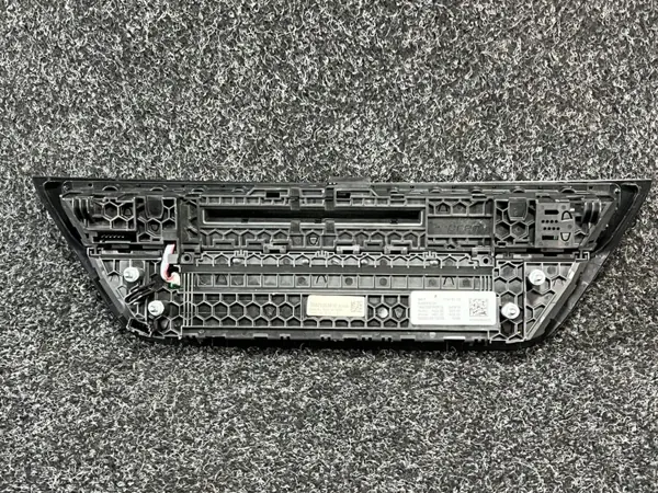Panel Climatización BMW 5 G30 G31 OEM 9458830 - Usado image 4