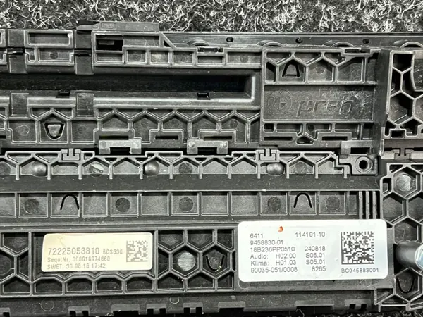 Panel Climatización BMW 5 G30 G31 OEM 9458830 - Usado image 7