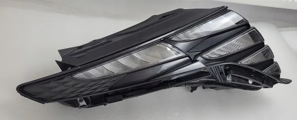 Lámpara LED DRL delantera derecha Hyundai Tucson IV NX4e 2020 image 3