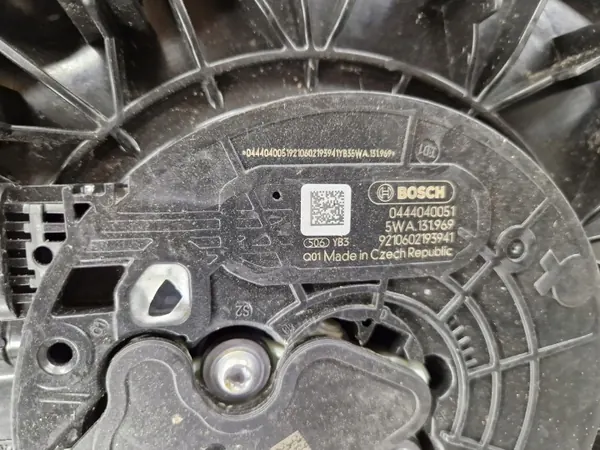 OEM 7LA131877E AdBlue-tank för VW Transporter T6.1 image 10
