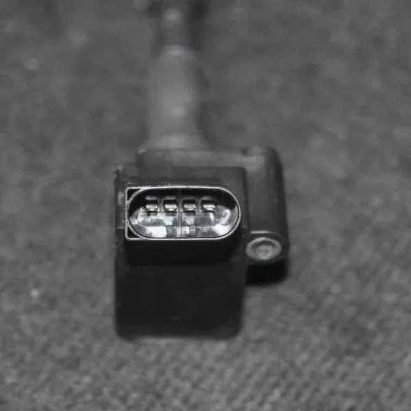 Bobina de ignição Audi A3 S3 8V 2014 image 6