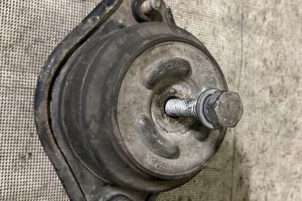 Engine Mount MERCEDES-BENZ M (W164) A2512403117 image 3