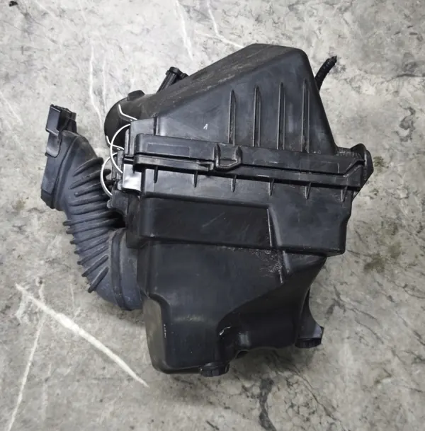Luchtfilterhuis OEM P21 voor Toyota Yaris IV image 3