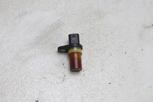 Sensor de cigüeñal VW OEM 06K906433B image 2