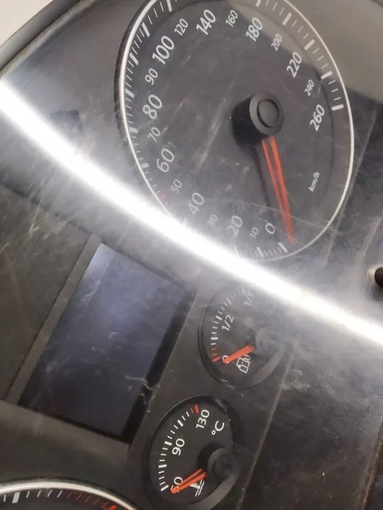 Speedometer 1T0920863F VW Caddy III 2.0 108HP image 3