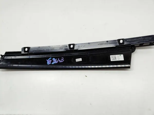 Cache pilier B Porsche Macan gauche avant OEM 95B853317J image 6
