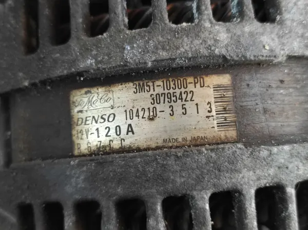 Volvo V50 S40 Vaihtovirtageneraattori image 4