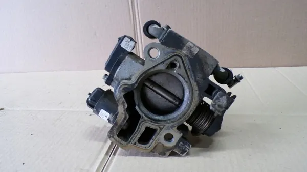 Drosselklappe Lada Kalina 1.6B OEM image 5