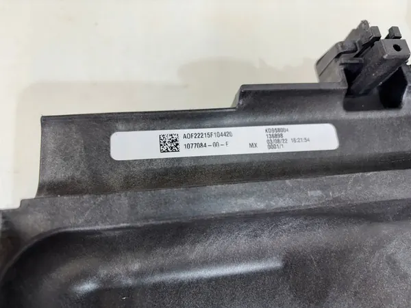 Tesla Kylarrubrik för Model 3, S, X, Y - OEM 107708400E image 5