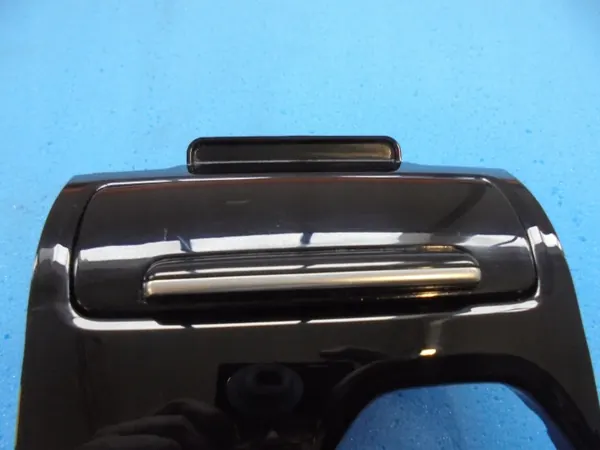Moldura cinzeiro túnel Volvo XC40 II OEM 31469010 image 3