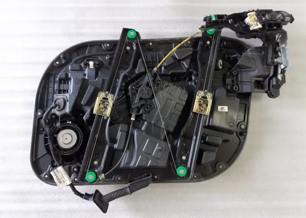 OEM 31349762 ovenpaneeli lukolla - vasen etu image 4