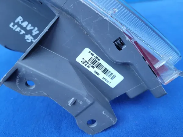 Luz de marcha-atrás direita OEM 81480-0R040 para Toyota RAV4 image 6