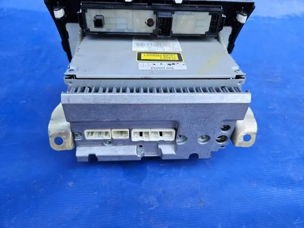 Radio Toyota OEM 86120-0F030 para Corolla Verso 04-06 image 6