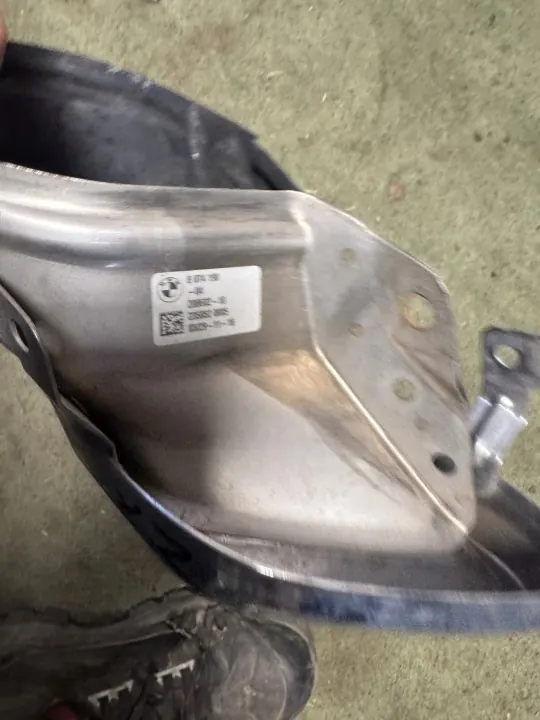 BMW Auspuffendstück OEM 255640 Links - Gebraucht image 8