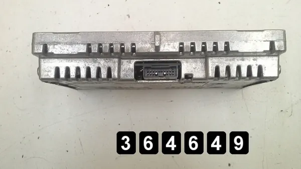Renault Espace Display Bildschirm OEM 8200154477 image 4