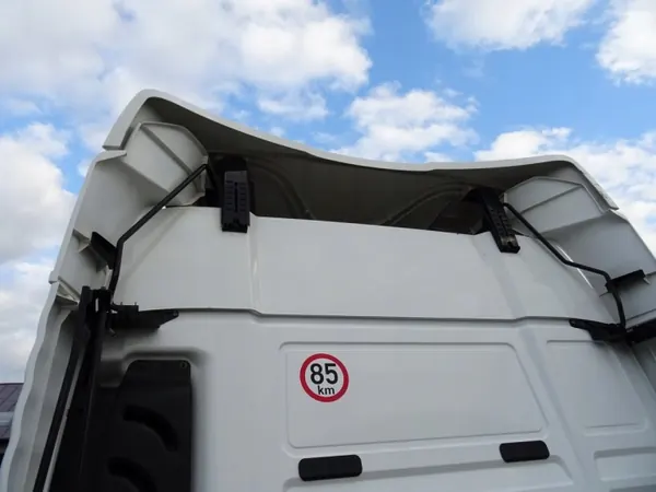 Alerones MAN OE para TGX Euro 6 2017 Blanco XLX image 3