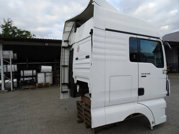 Alerones MAN OE para TGX Euro 6 2017 Blanco XLX image 4