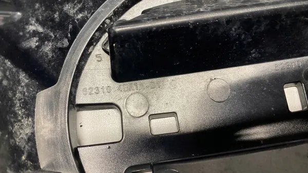 Griglia anteriore Nissan Qashqai J11 II Lift OEM image 9