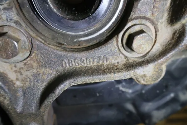 Support d'amortisseur avant gauche OEM 08630770 Volvo XC90 image 3