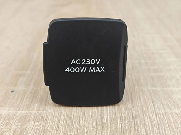 Enchufe 230V OEM NU5T19G247BA para Amarok II image 2