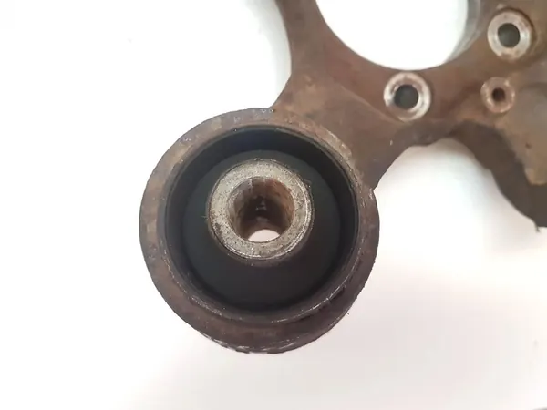 2007 Mitsubishi Pajero Bakre knuckle MR992531 image 2