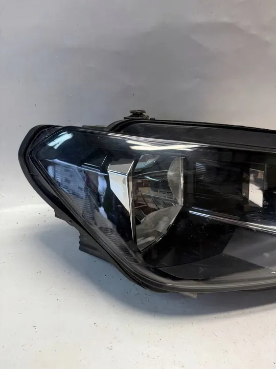 VW Caddy 2K1 2K1941016 Oikea Etuvalaisin 2015 image 3