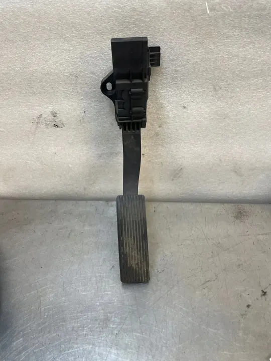 Pédale d'accélérateur OEM A2463001404 Mercedes Classe A W176 image 2